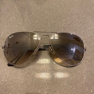 Authentic ray ban aviator sunglasses